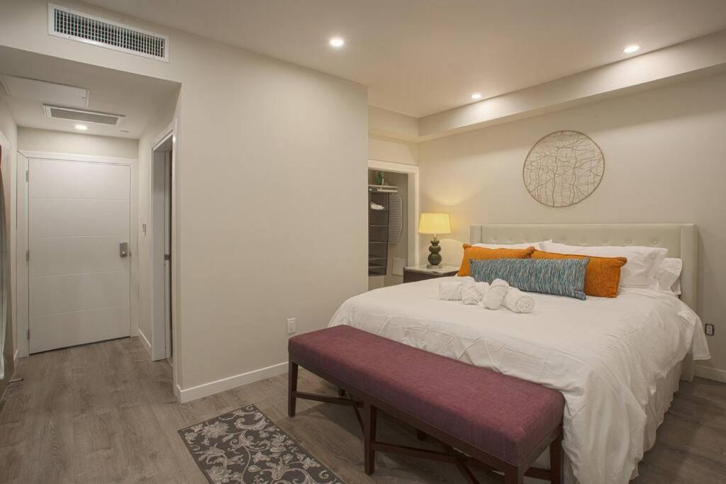 1-Bedroom With Cali King Size Bed In San Diego Ngoại thất bức ảnh