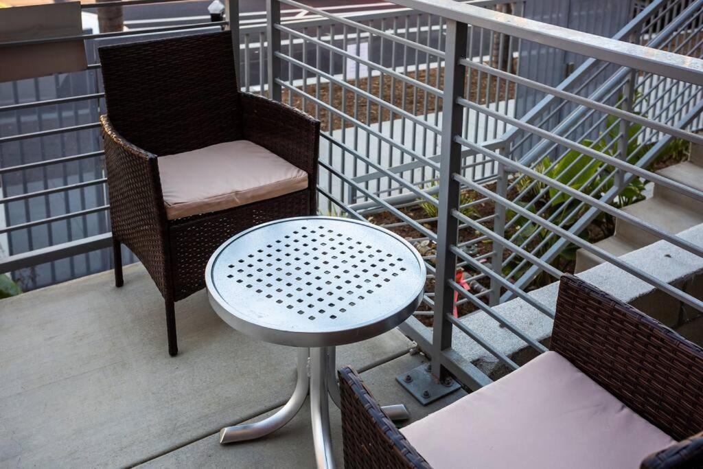 1-Bedroom With Cali King Size Bed In San Diego Ngoại thất bức ảnh