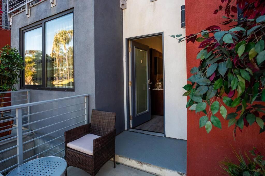 1-Bedroom With Cali King Size Bed In San Diego Ngoại thất bức ảnh